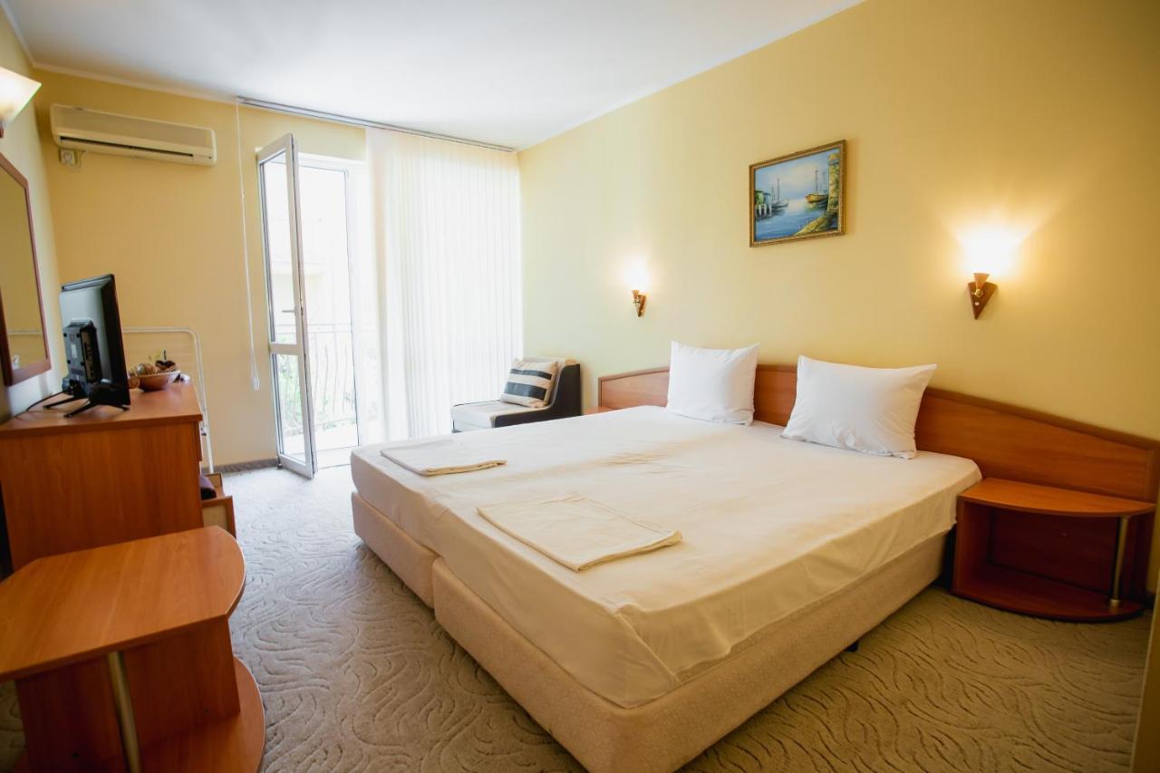 Hotel Dolphin Ravda Kültér fotó